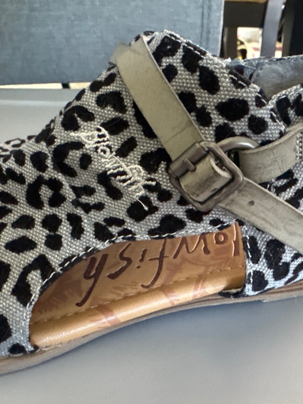 NWT sandals